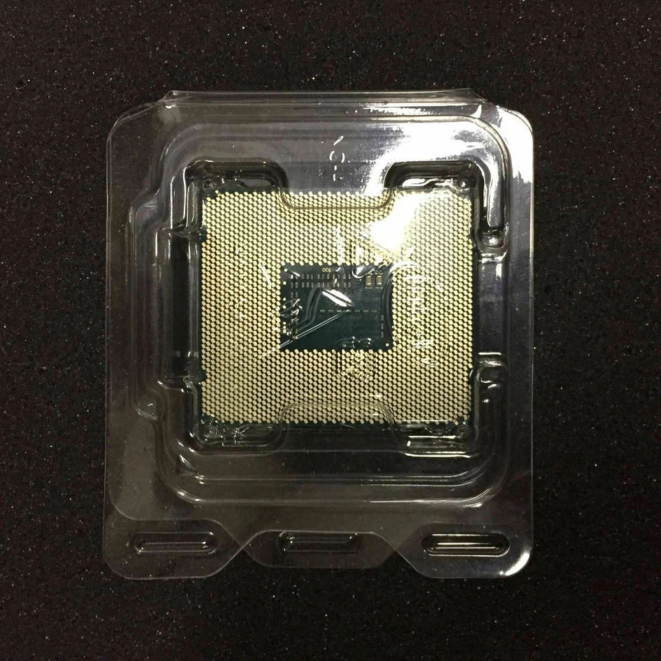 10 pcs New Inter CPU Clamshell Tray Case For  LGA 2011 V2 V3 V4 LGA2066 CPU - Image 3 of 4