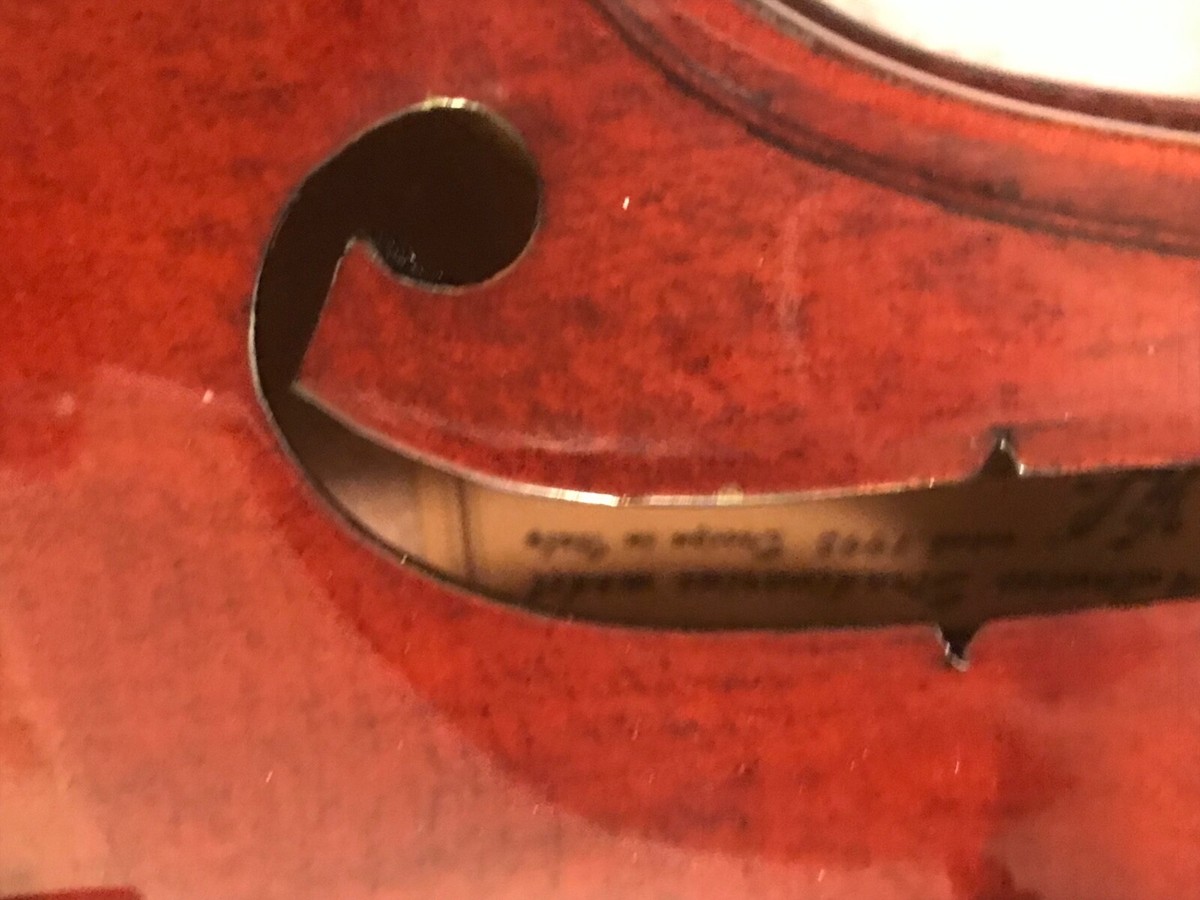 Vintage Antonio Stradivarius 250 4/4 Violin & Bow Design in Italy