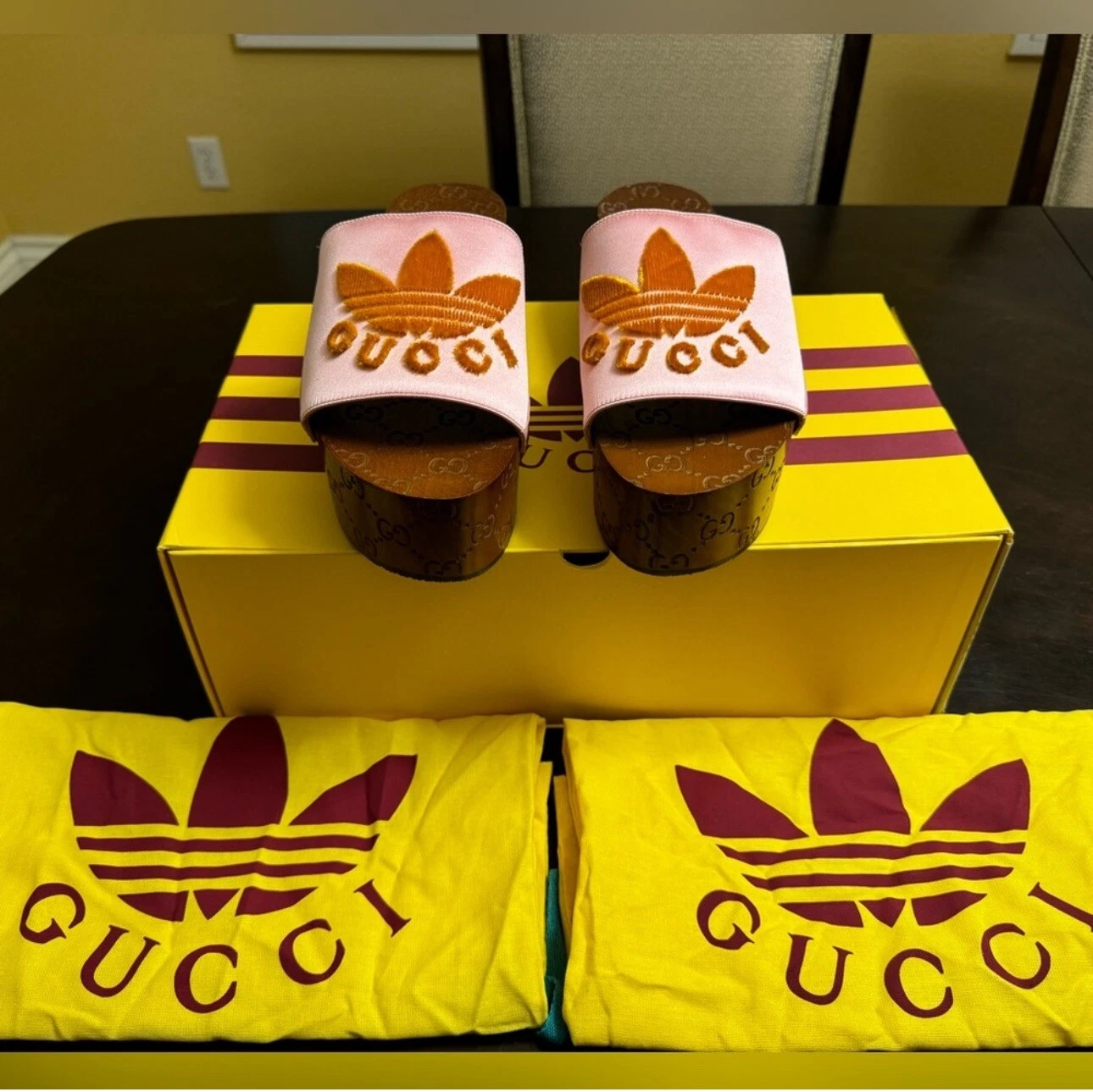 Sandales sabots neuves Gucci x Adidas GG Supreme rose plateforme slide 37 / US 7