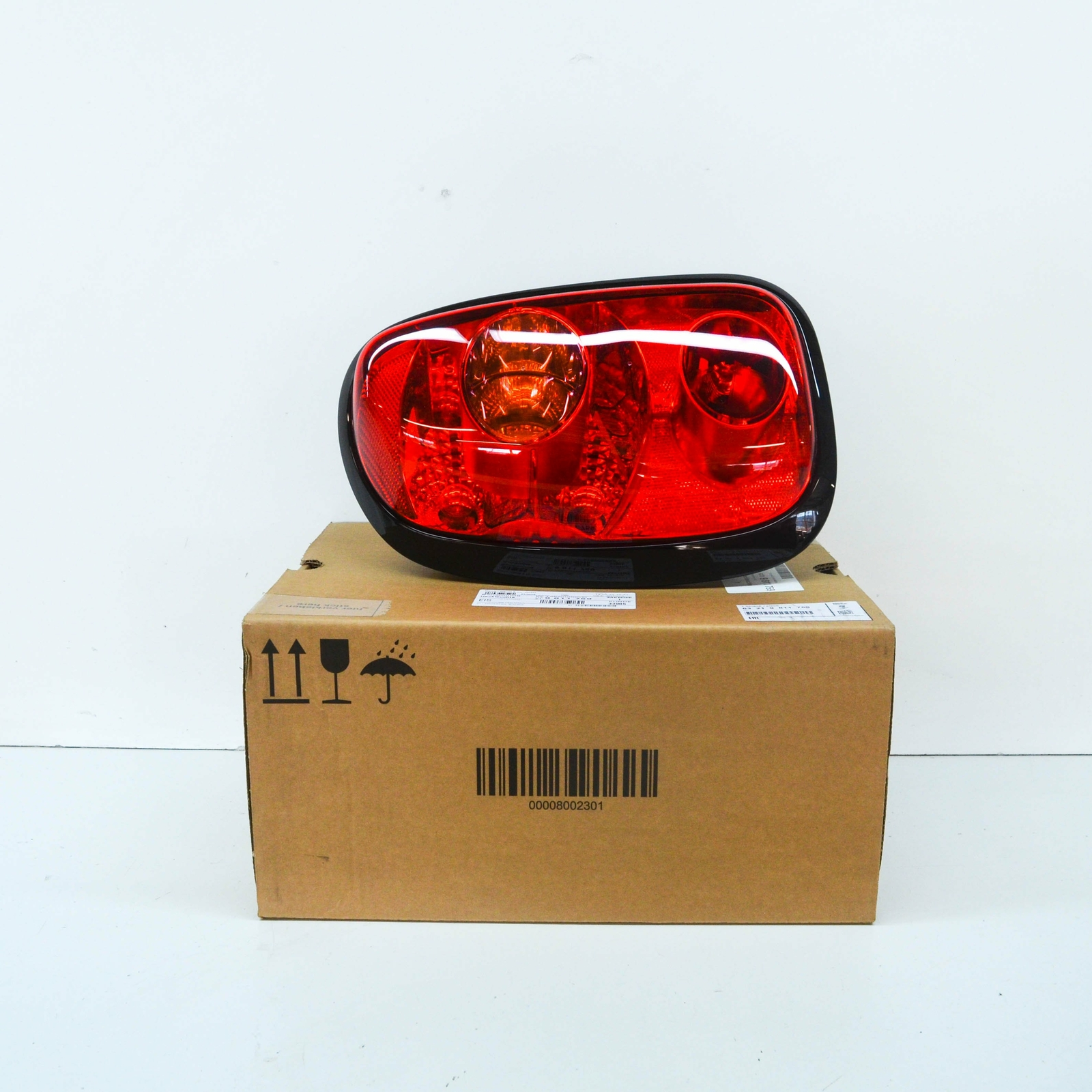 NEW MINI COUNTRYMAN R60 REAR LEFT TAILLIGHT 63219811759 9811759