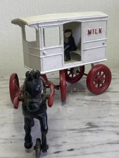 Original Vintage Kenton Cast Iron Toy Kenton Milk Horse Wagon with Driver USA