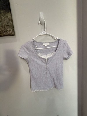 Wild Skye Gray Ribbed Lace-Trim Layered Look Henley T-Shirt