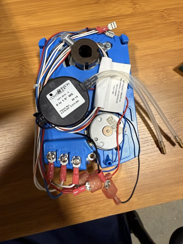 New JOHNSON CONTROLS M9104-GGA-2S / M9104GGA2S - Image 4 of 4