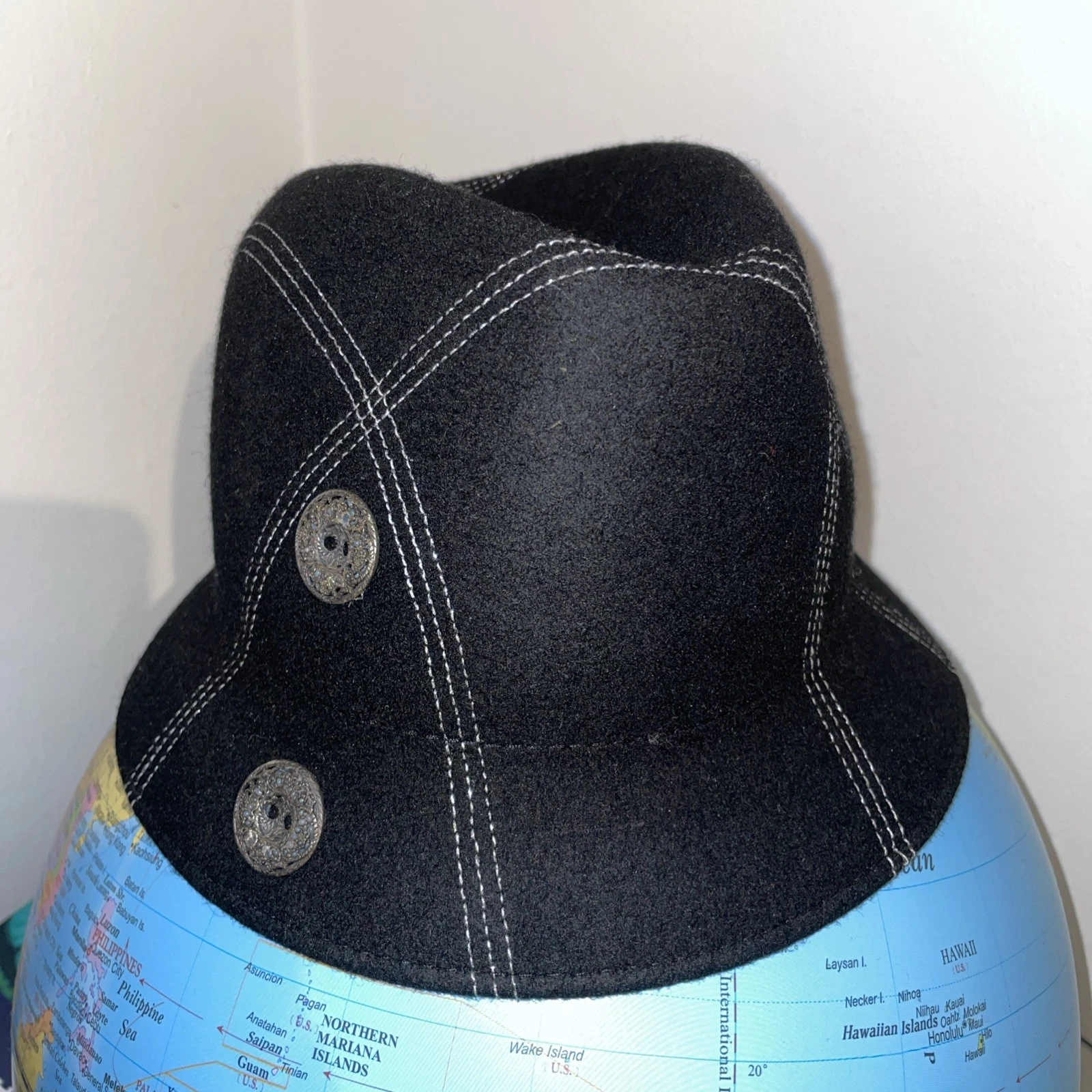 Vintage Betmar 100% Wool Bucket Hat – Made in Italy – Black Contrast Stitch