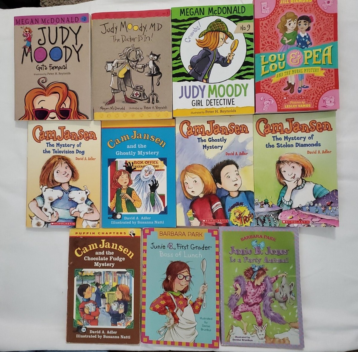 Mix Lot of 11 Kids Books Junie B. Jones Judy Moody cam Jansen Lou