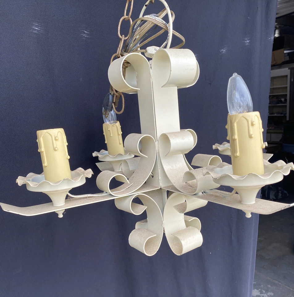 Lámpara de araña de techo colgante vintage de metal gótico renacimiento español 4 luces Foto 3 de 4