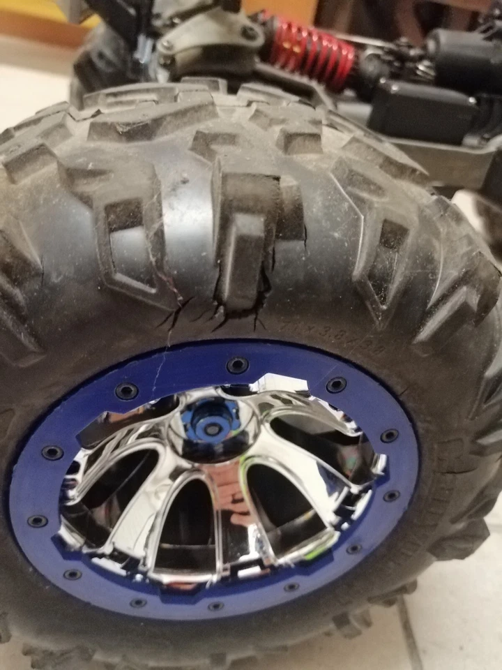 Traxxas Summit 1/8 - Immagine 3 di 4