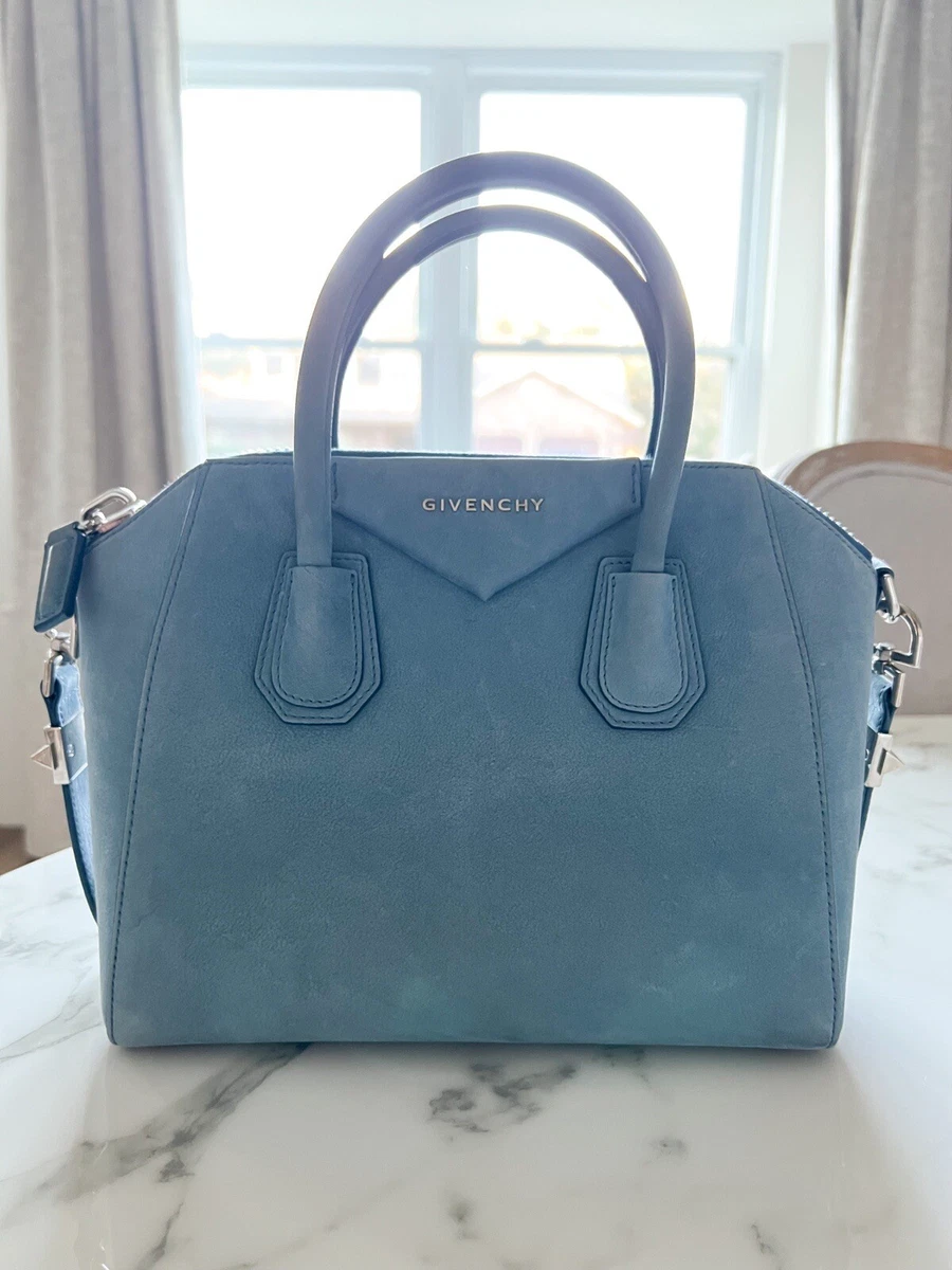 Givenchy Antigona Medium / Baby Blue