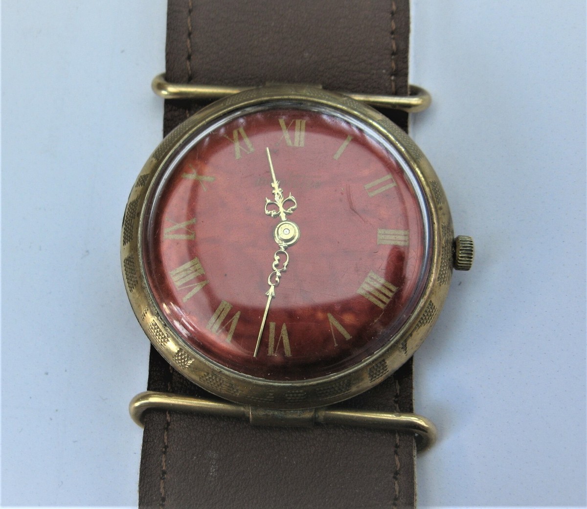 Montre à Remontage Mécanique Vintage Montoise - Boîtier Doré, Cuir, Occasion à Nettoyer