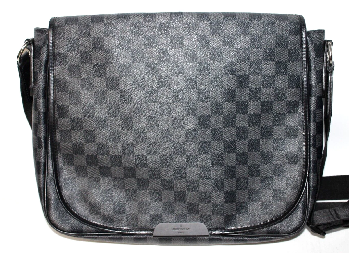 LOUIS VUITTON Damier Graphite Daniel GM Messenger Bag