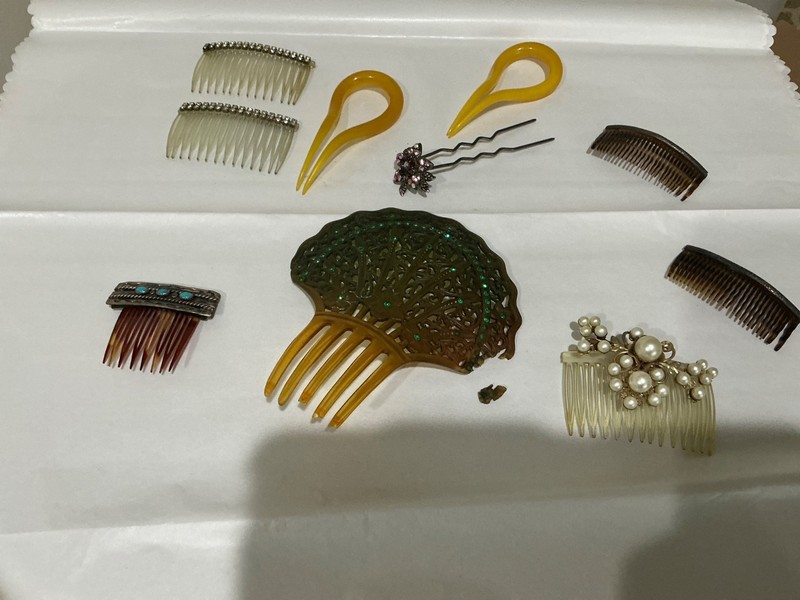 Antique  Misc. ladies hair combs 10 pc