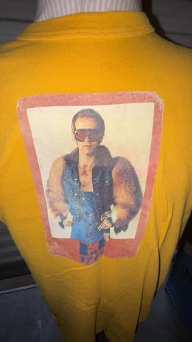 MCA Records Elton John Graphic Print Yellow Cot 1970s vintage concert t-shirt, vintage, single stitch, B+ condition
