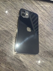 Apple iPhone 12 64GB entsperrt - Schwarz 82% Batteriezustand