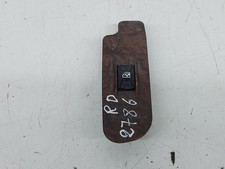 858300550005000 commande léve-glace avant droit SSANGYONG MUSSO 2002 209538