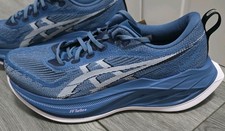 Asics Superblast 2 Winter-Sea White  Trainers Size UK 9  Brand New In Box 