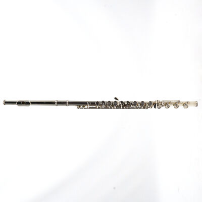YAMAHA ヤマハ プロフェッショナル フィネス フルート YFL-684 Yamaha Model YFL-684H Professional Solid Silver Flute SN