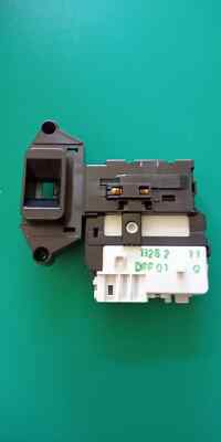 Elettroserratura per Porta della Lavatrice 16(6) A 250V con Contatti 3 x 6,3 mm AMP con Codice Originale 00623782 00627046 00638259 per Bosch per Siemens - PRODOTTO IN ITALIA - MONTERAL