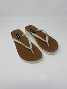 dkny madi flip flops