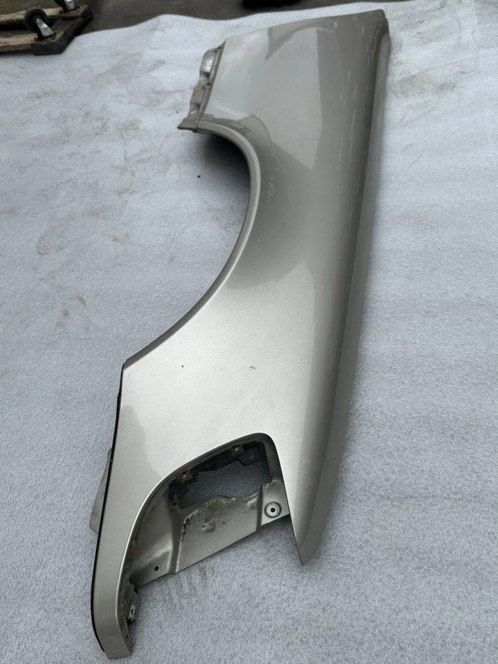 1995 MERCEDES S500 W140 SEDAN RIGHT PASSENGER FRONT FENDER SMOKE SILVER 702U - Image 2 of 4