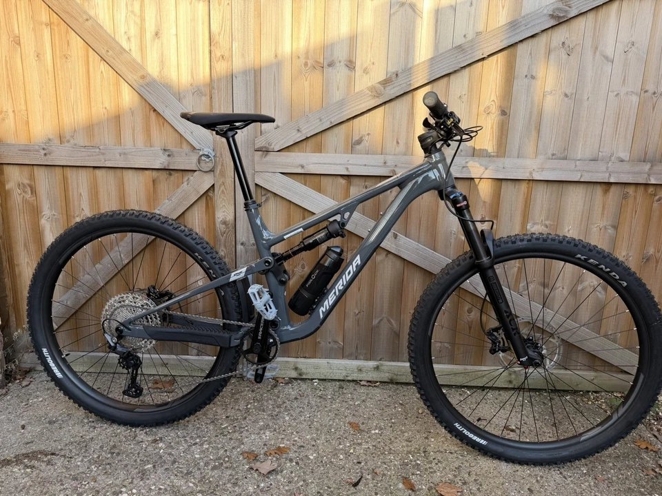 Merida One-Forty 500 Mountain Bike 2023 - Trail Full Suspension MTB - Large - Image 2 of 4