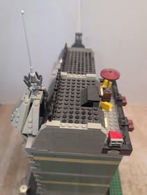 Lego City Town Green Grocer 10185 Creator Building No People, Items Shown