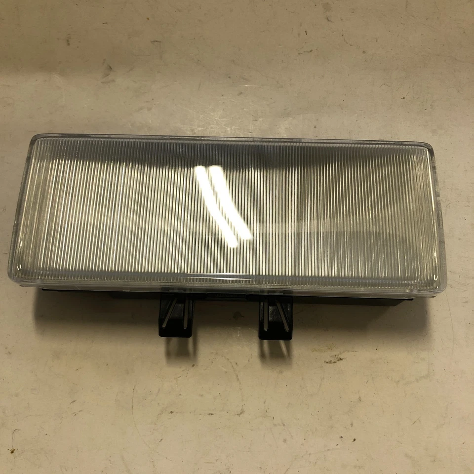 Genuine Ford Fiesta MK8 Rear Interior Light 2223539 NEW - Image 2 of 4