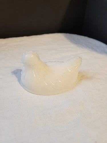 Vintage Hazel Atlas Milk Glass Hen Missing Nest (B-7) Small