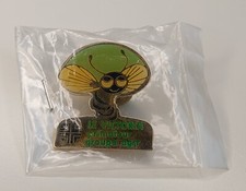 Pins Le Victoria Primatour - Groupe AGRR - Abeille - Vintage - Neuf