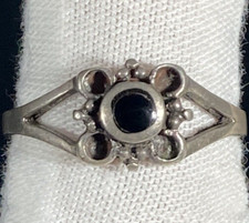 Hand Made Sterling Silver 925 Size 8 Black Onyx Gemstone Ring