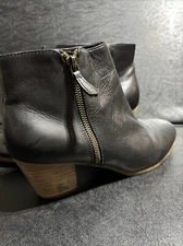 Crown Vintage Black Leather Ankle Booties Block Heel Women’s Size 9