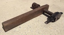 ANTIQUE CARPENTER'S  WOOD SCREW/ BENCH VICE / CLAMP - Refinished & Excellent
