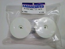 Team Associated  B4 2.2" Rear Wheel #9589 NOS