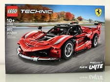 LEGO Technic FERRARI FXX K (42212) - 897 Piec...