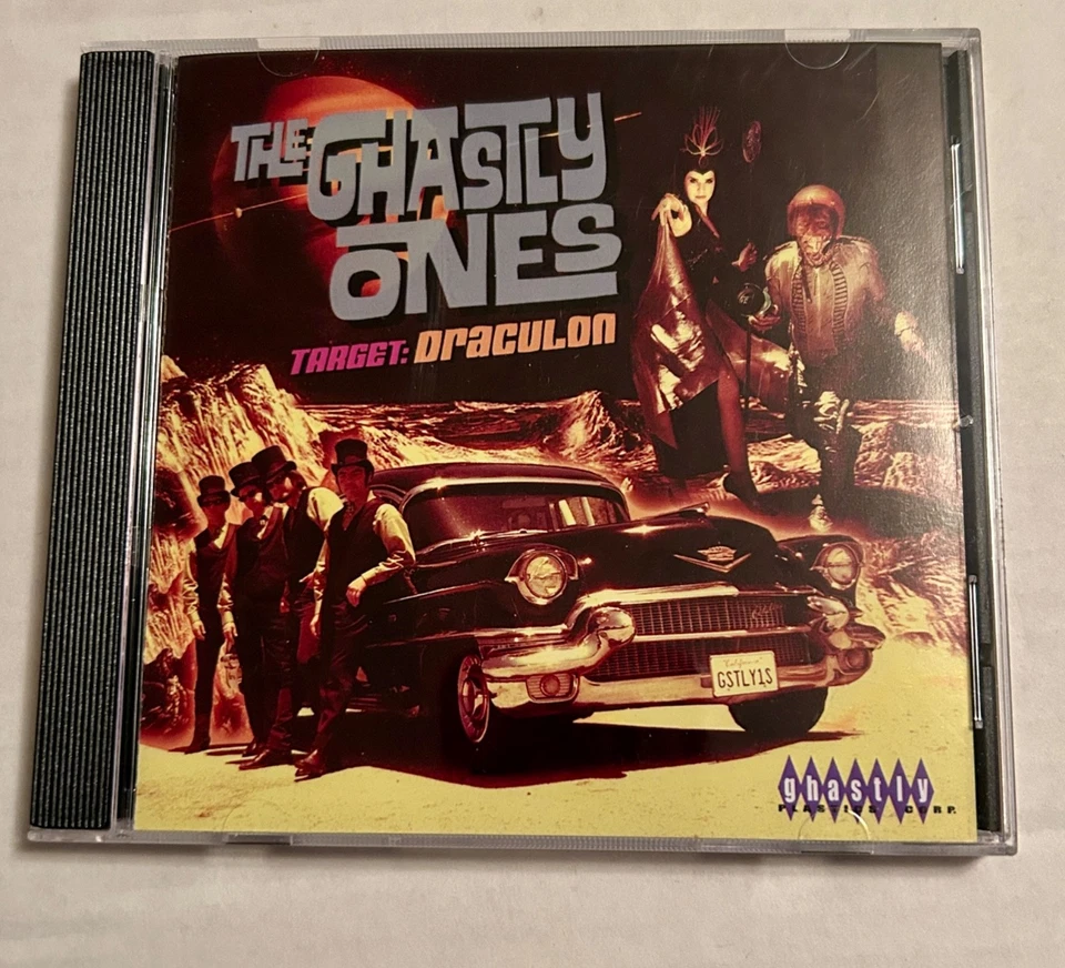 The Ghastly Ones: Unearthed & Target: Draculon 2 CDs in Mint Condition. Foto 2 de 4