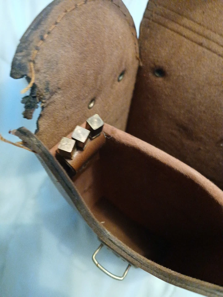 Vintage AC Clamp Volt-Anmeter Model 749 (Leather Holder Only) - Image 3 of 4