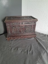 Ancien Coffret En Chêne Entièrement Sculpté