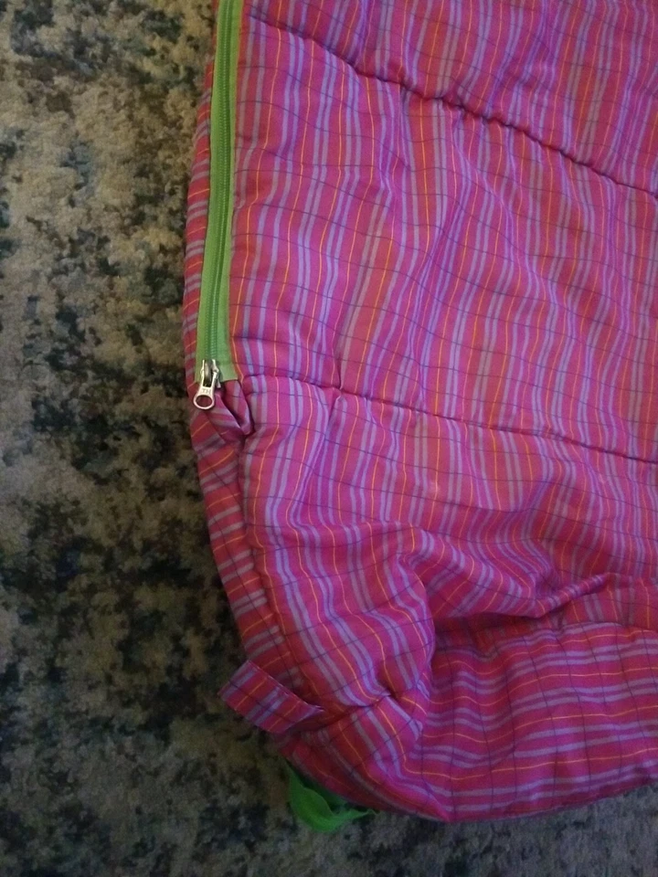 Saco de dormir Barbie meninas jovens tamanho infantil vintage rosa listras verdes florais  - Imagem 3 de 4