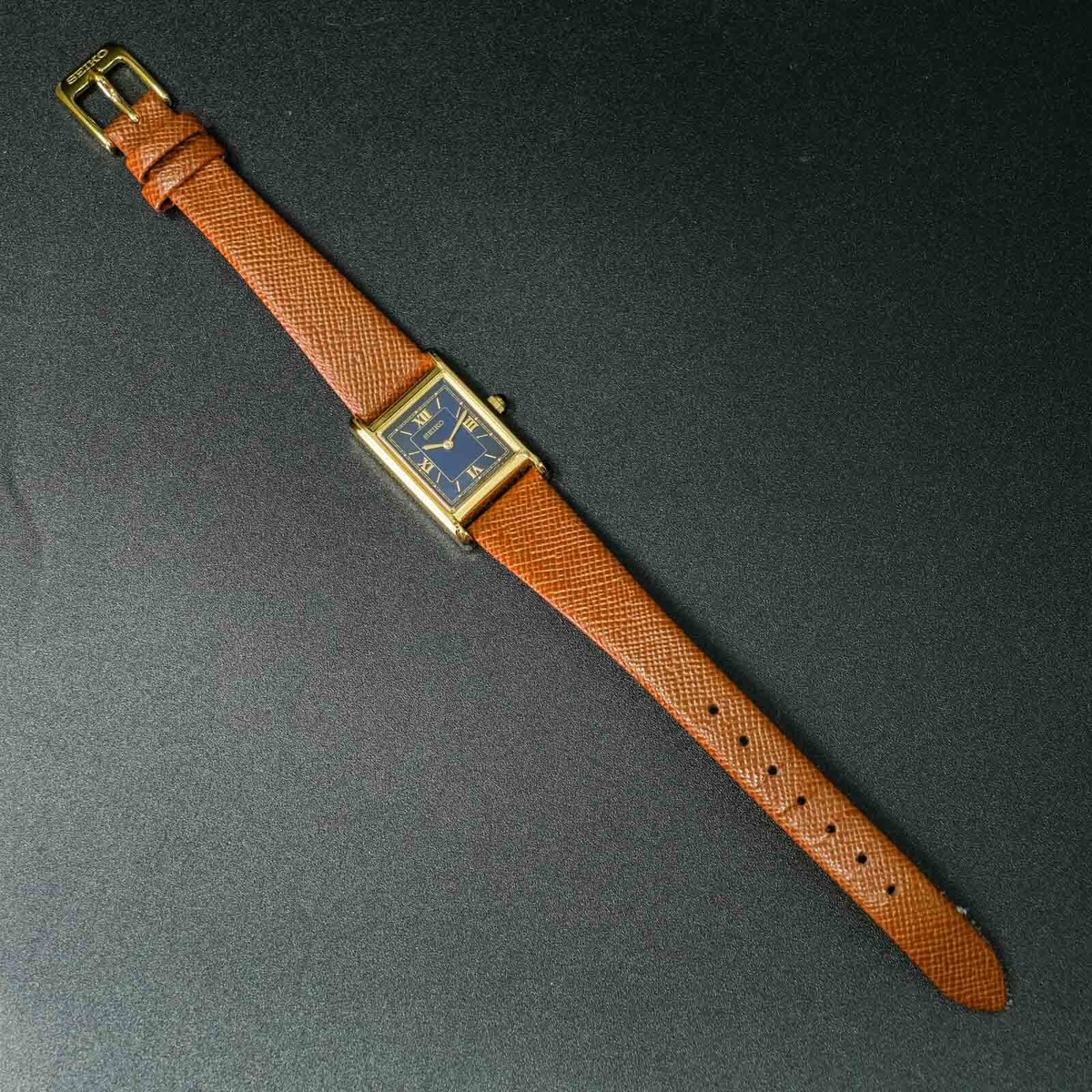 Rare[MINT] SEIKO V115-0DA0 Solar Tank Nano Universe Limited Navy