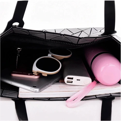 New Women's Reflective Bag | Geometric Casual Shoulder Handbag - Picture 11 of 25