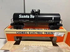 LIONEL  17900 SANTA FE UNI BODY O GAUGE TANK CAR.   NEW OLD STOCK. NEVER RUN.