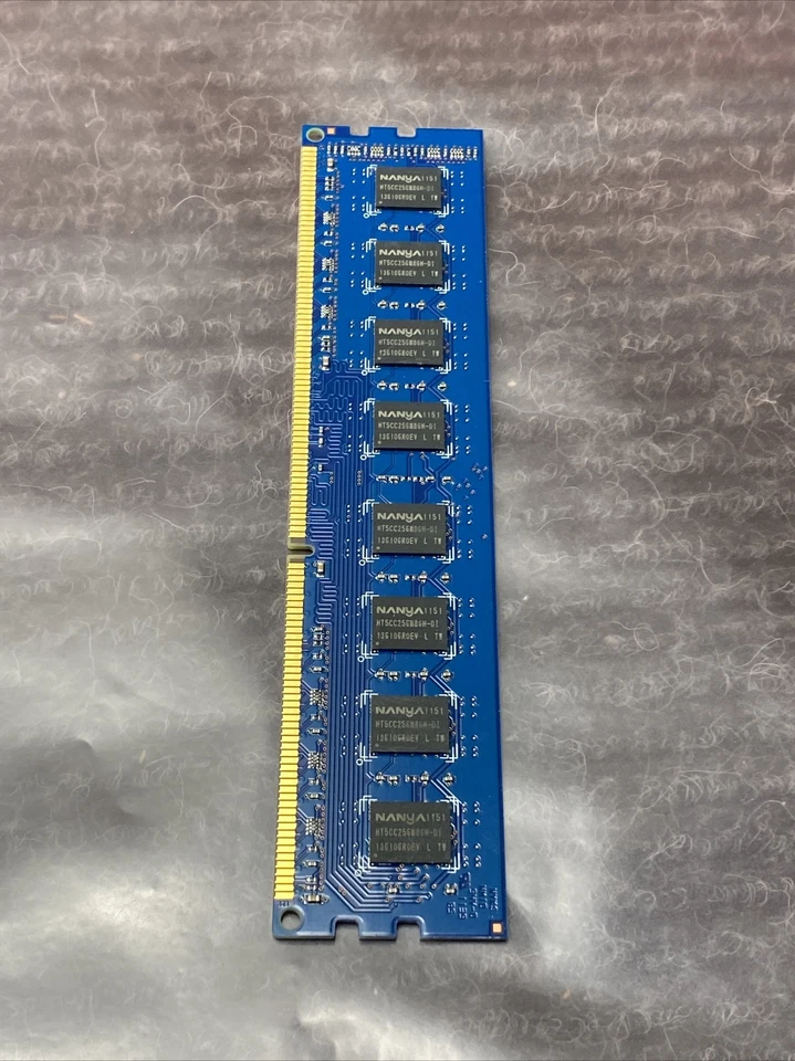 Nanya 4GB 2Rx8 PC3-12800U-11-12-B0 Desktop Memory - Image 2 of 3