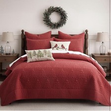 Levtex Home Kasey Quilt Set King 106x92in Two King Shams 36 x 20in - Cotton