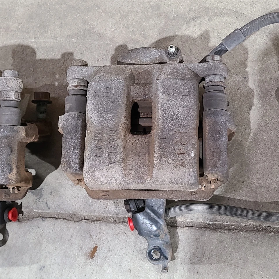 06-15 Mazda Miata Mx-5 Brake Caliper Set Front Calipers Rh Lh Aa7426 - Image 4 of 4