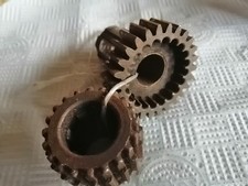 PRE-UNIT TRIUMPH 26T SLEEVE GEAR & PINION TO RESTORE VINTAGE MOTORBIKE T110,T120