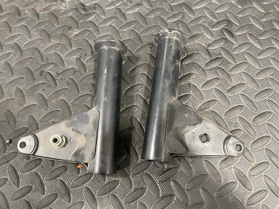 Honda CB125S 1984 soportes de faros orejas OEM HONDA Foto 2 de 4