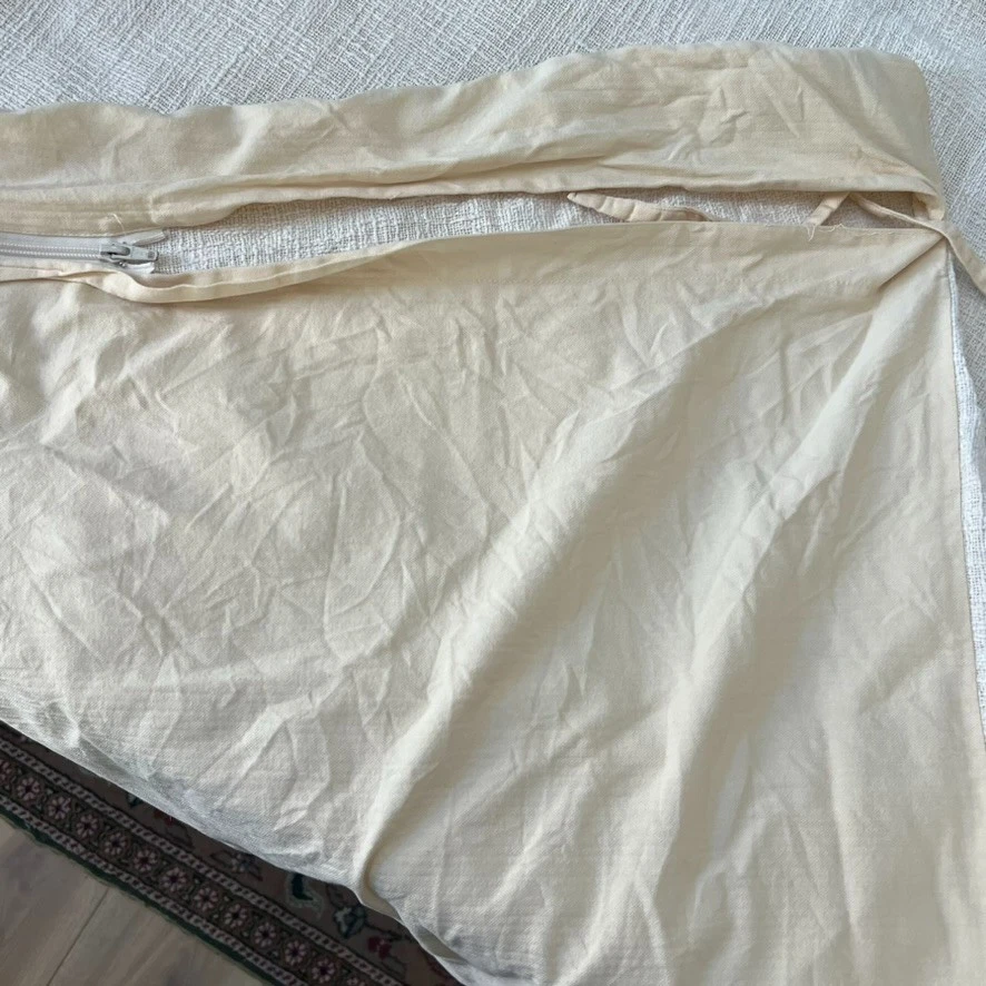 Funda nórdica Crate & Barrel Lindstrom King en marfil 100 % algodón texturizado Foto 4 de 4
