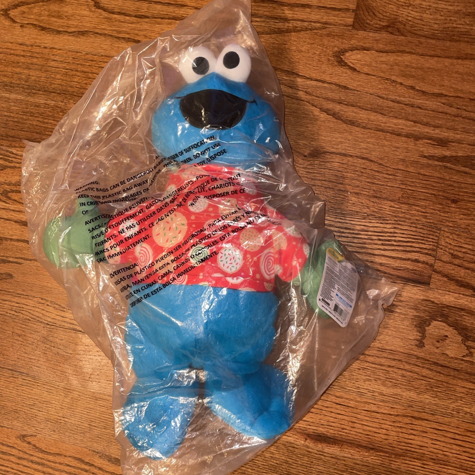 Sesame Street Cookie Monster 19-Inch Plush Holiday Sweater NIP New Toys R Us