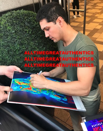 ACTOR AUGUSTO AGUILERA SIGNED AUTHENTIC 'THE PREDATOR' 8X10 PHOTO A w/COA PROOF - Picture 2 of 3