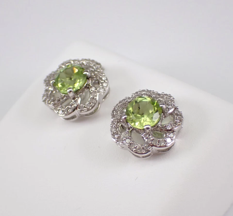 2Ct Round Cut Lab-Created Green Peridot Halo Stud Earrings 14K White Gold Plated - Image 4 of 4
