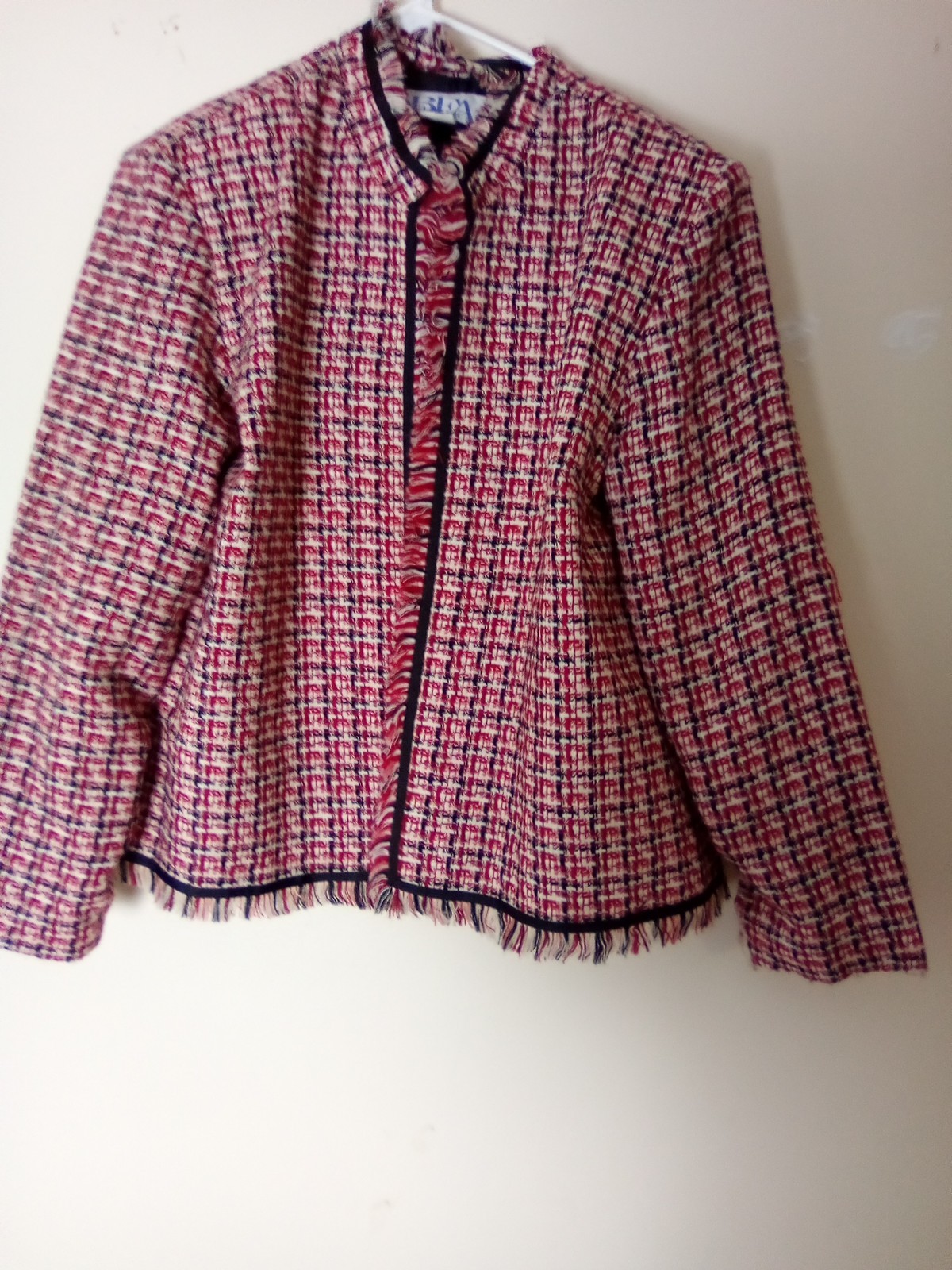 BEA CLASSICS BLAZER SIZE MEDIUM - image 3